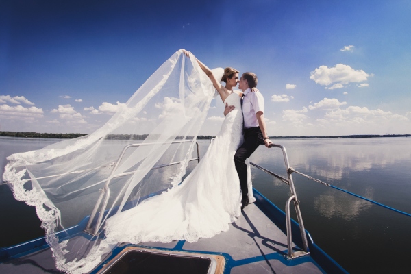 Pesta Pernikahan di Atas Kapal Pesiar, Tertarik? - V&CO Jewellery News