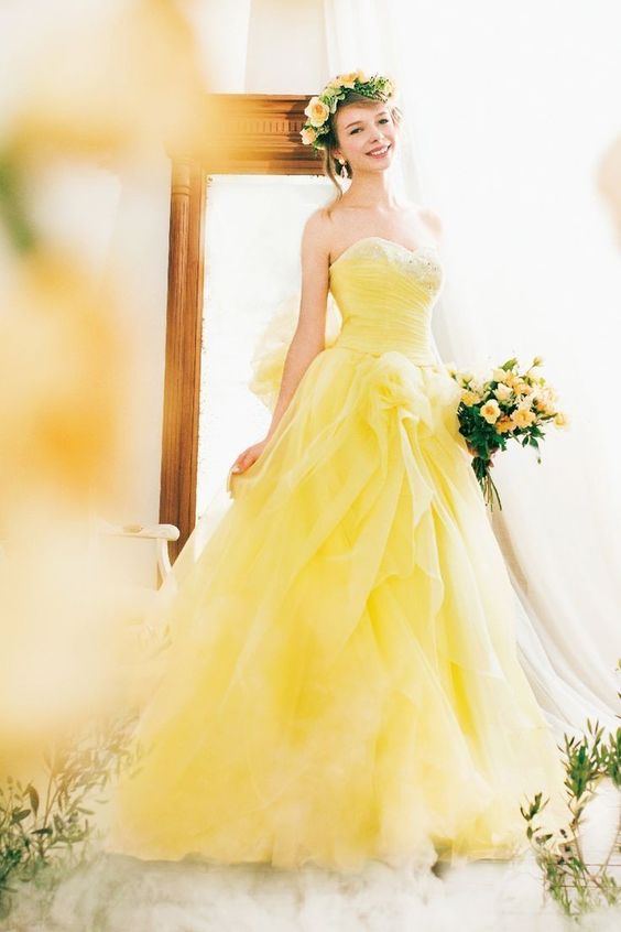 warna gaun pengantin
