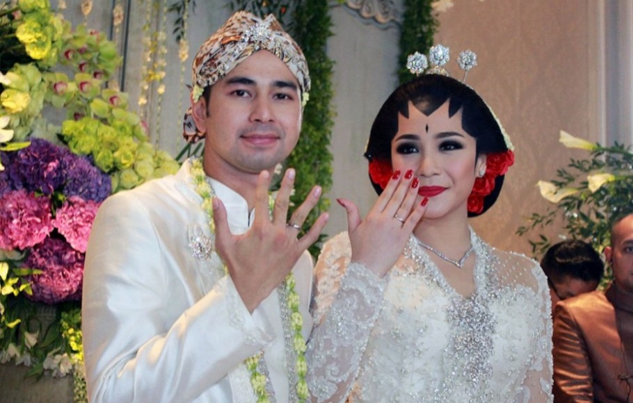 Rekomendasi Model Cincin Pernikahan Mewah Ala Selebriti Indonesia
