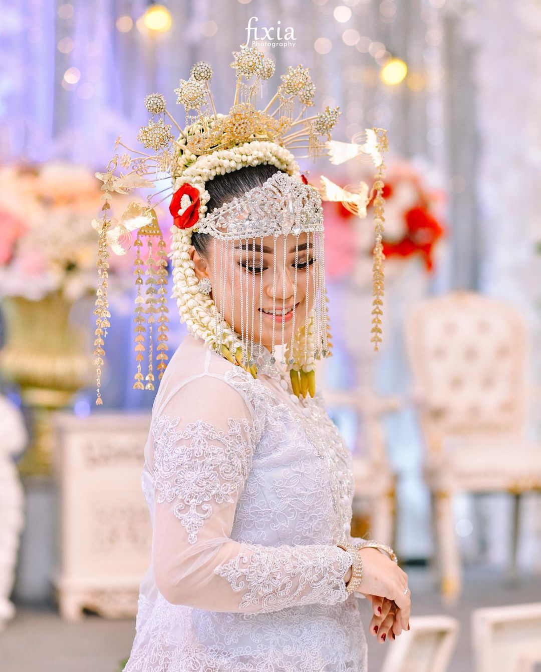 dandanan care nona pengantin wanita Betawi