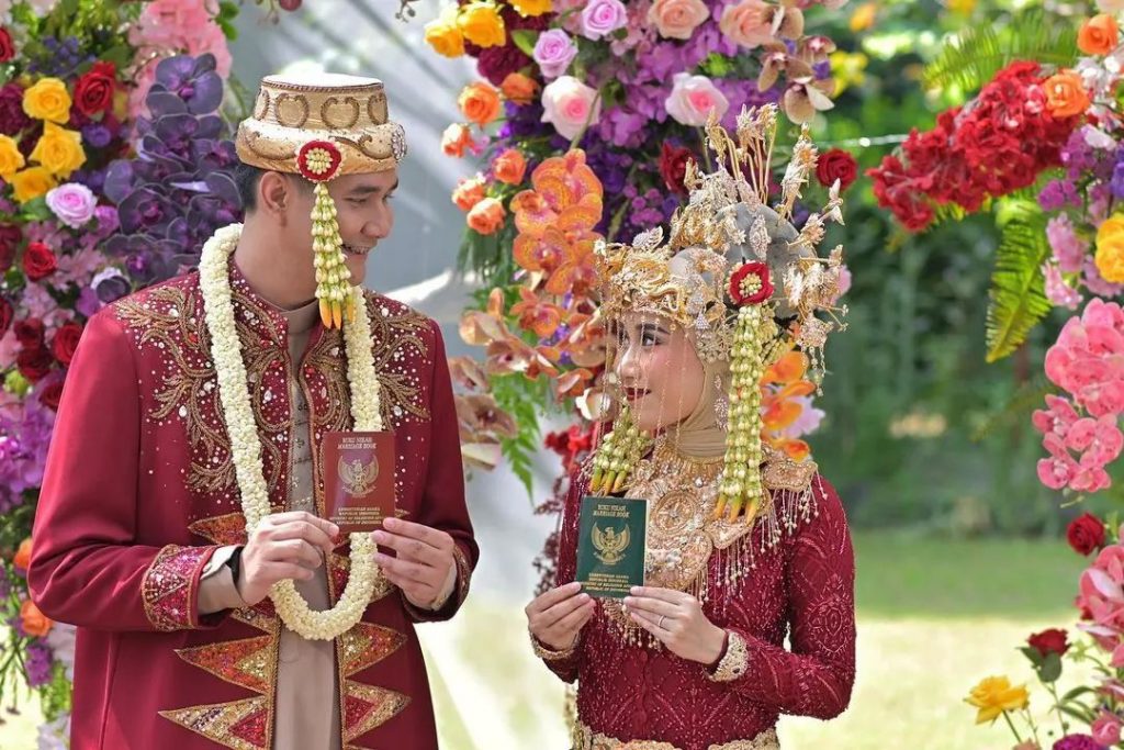 baju pernikahan adat betawi