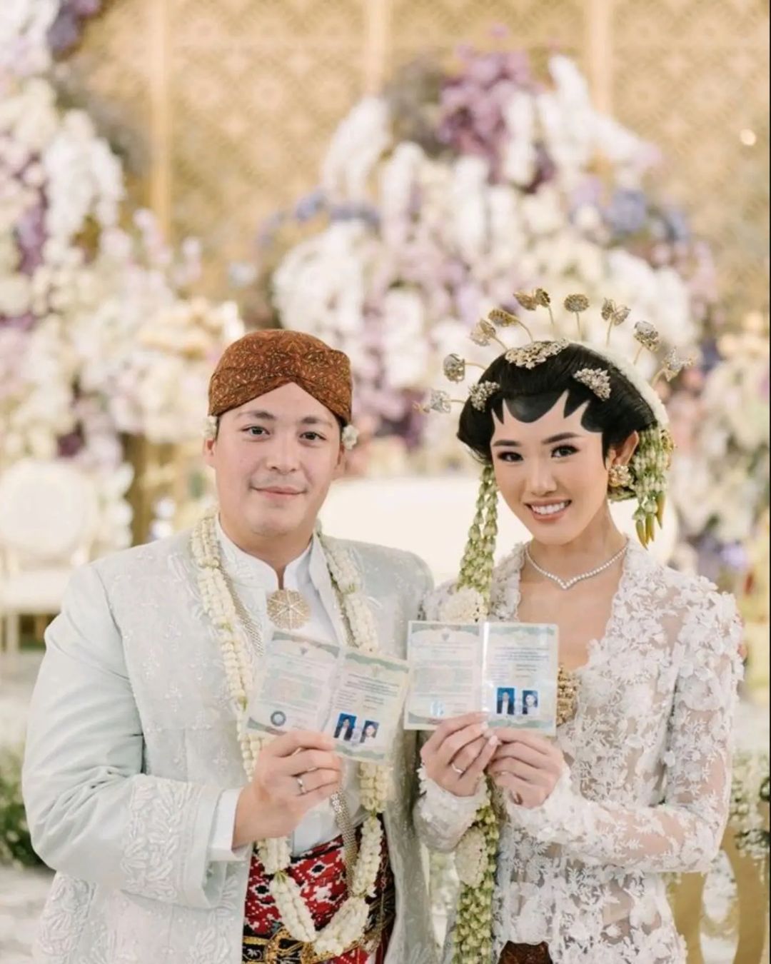 foto buku nikah