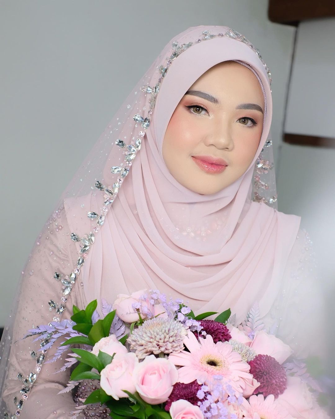 aksesoris wedding hijab