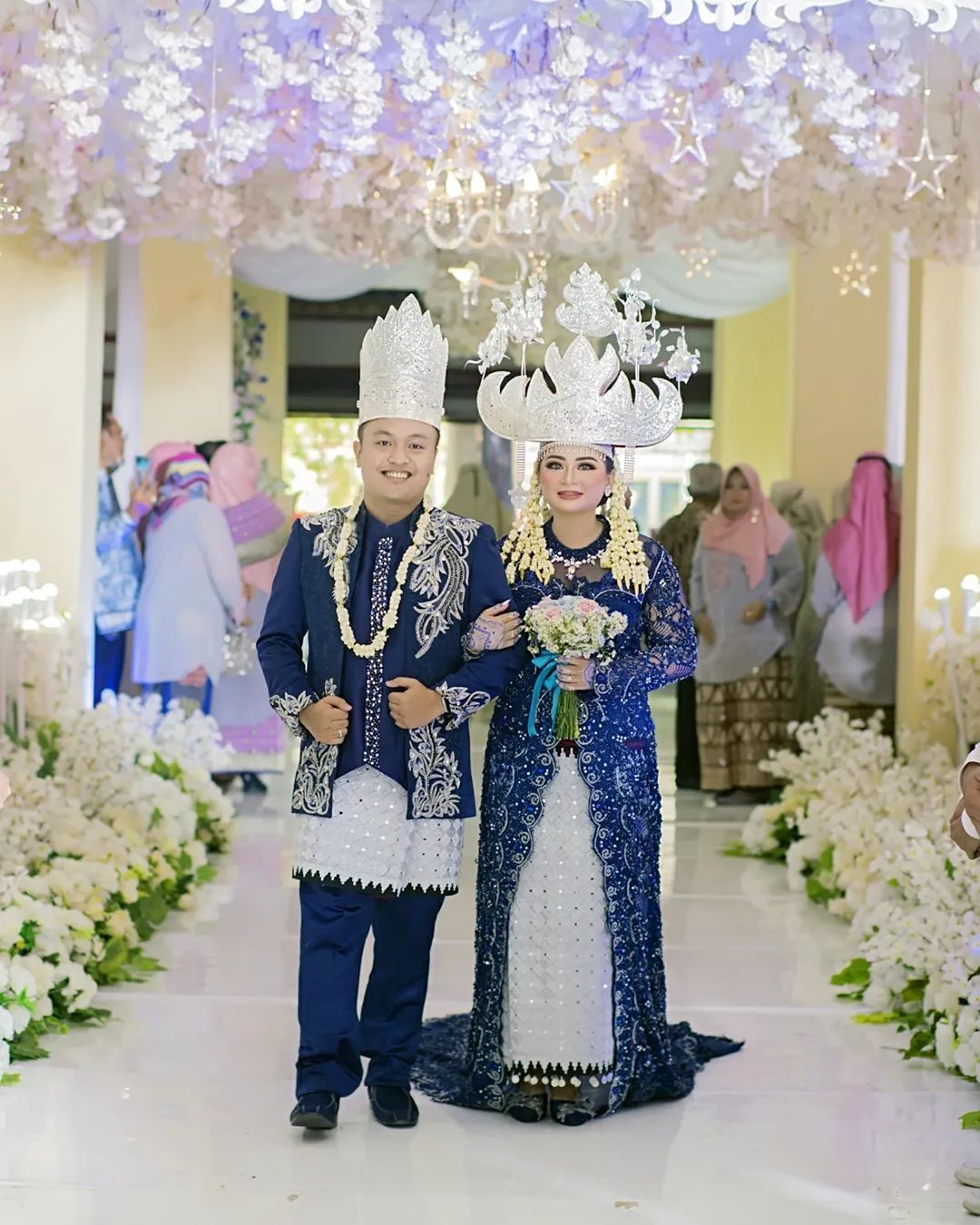 Pengantin adat Lampung