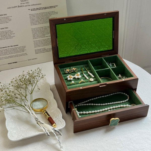 Kotak Perhiasan Vintage