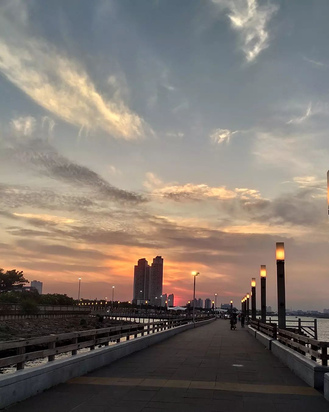 Pantai Ancol Marina Bay