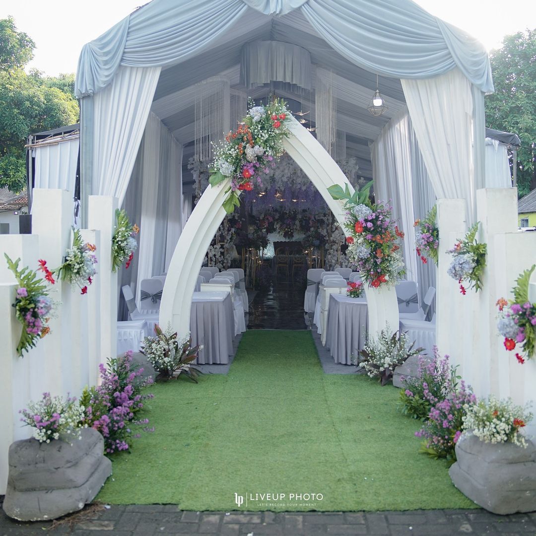 dekorasi tenda pernikahan sederhana