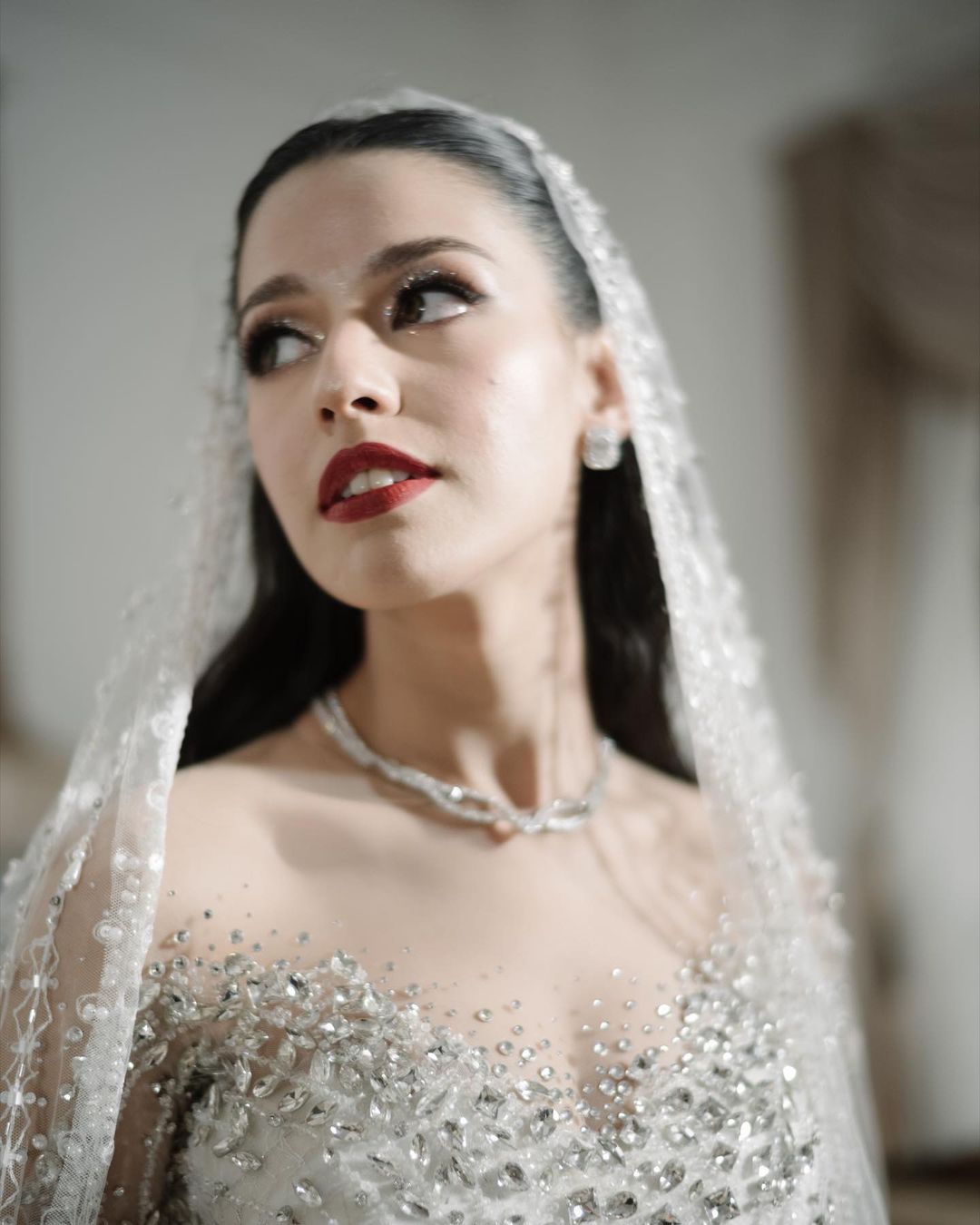 perhiasan pengantin mewah