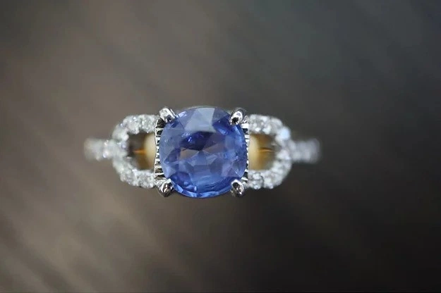 Cincin safir biru Mogok Myanmar