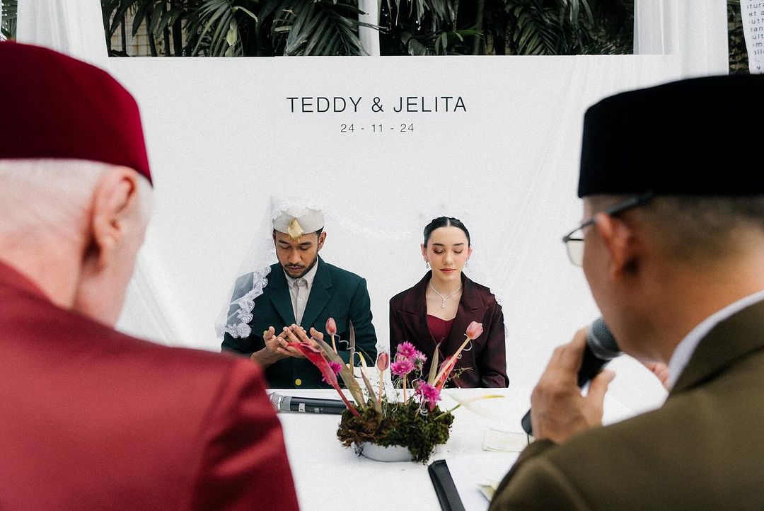 pernikahan intimate ala Teddy Adhitya dan Jelita