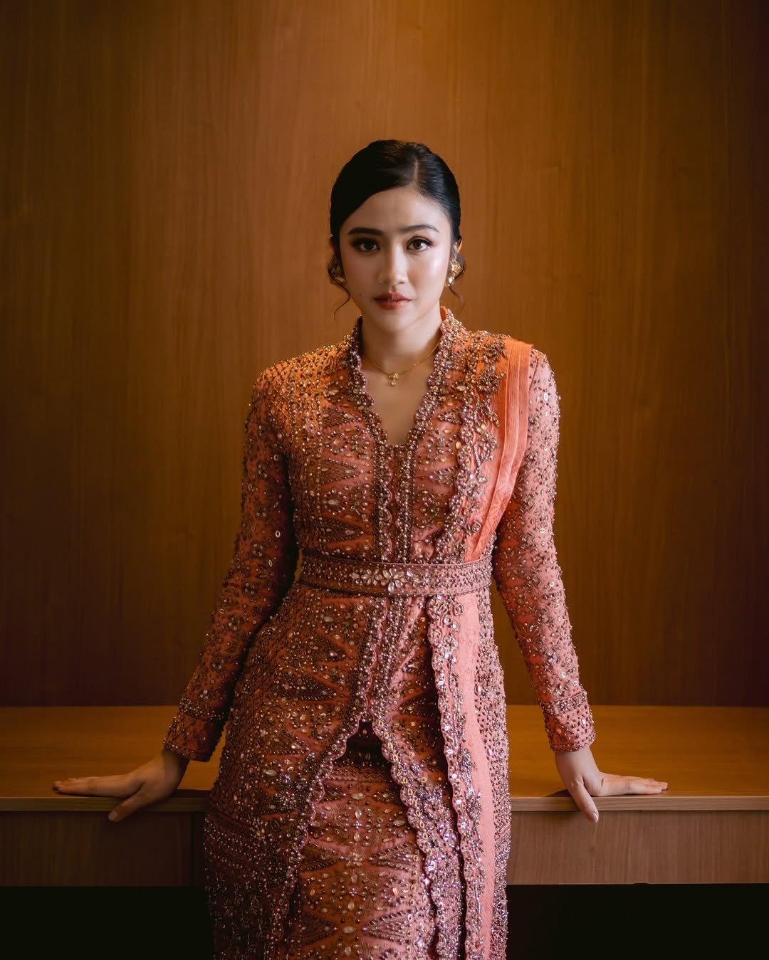 outfit kebaya kondangan Febby Rastanty