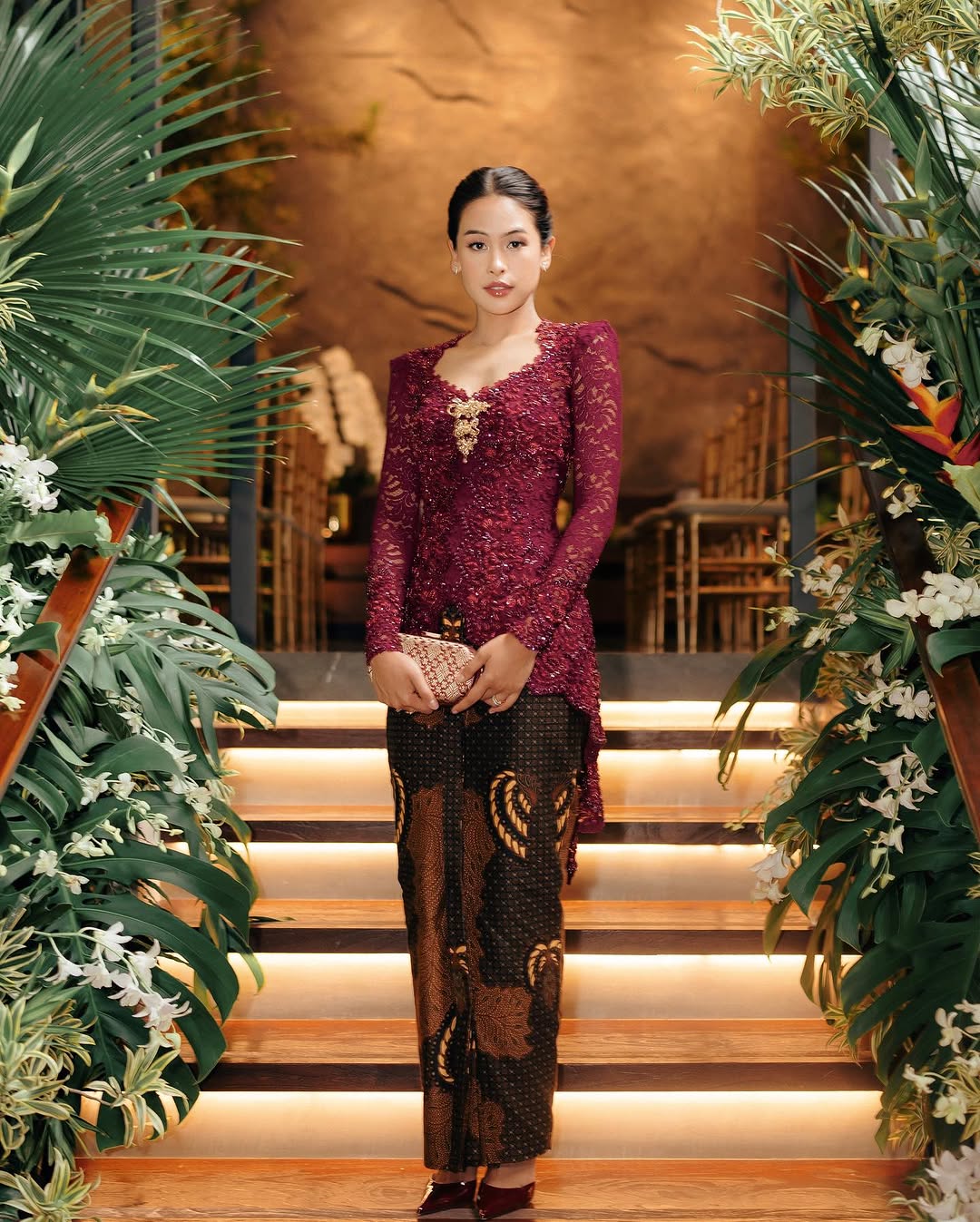 kebaya kondangan maudy ayunda