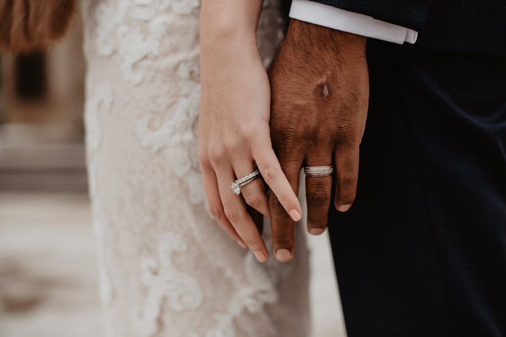 perhiasan berlian wedding