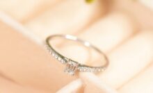 Cincin berlian wanita DR2180