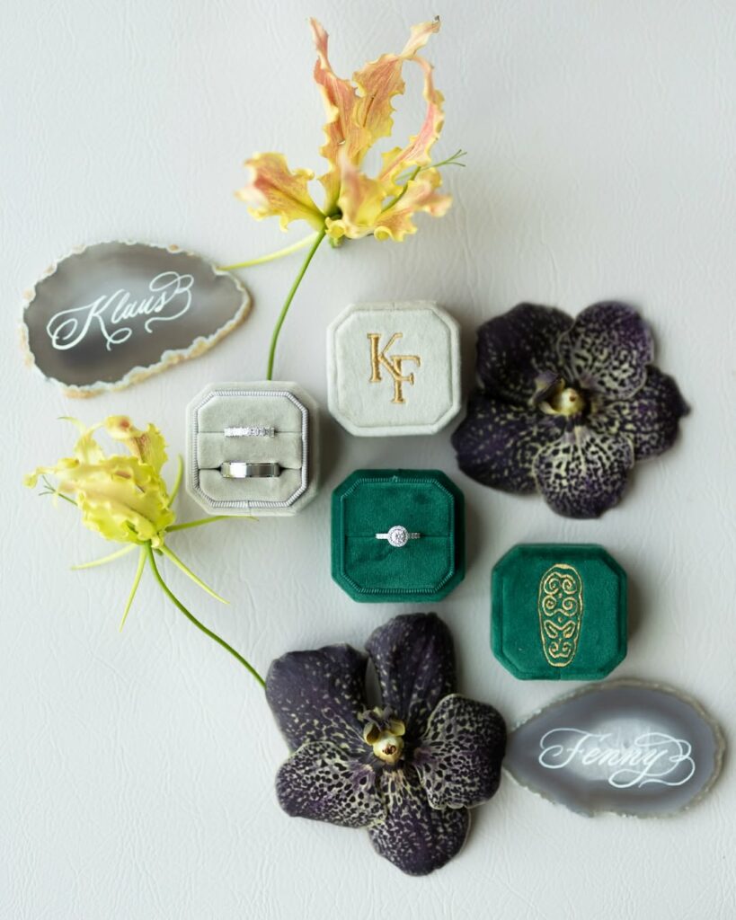 perbedaan cincin tunangan dan cincin kawin
