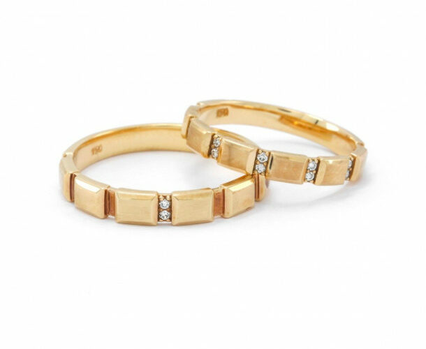 Cincin berlian couple dengan permata emas