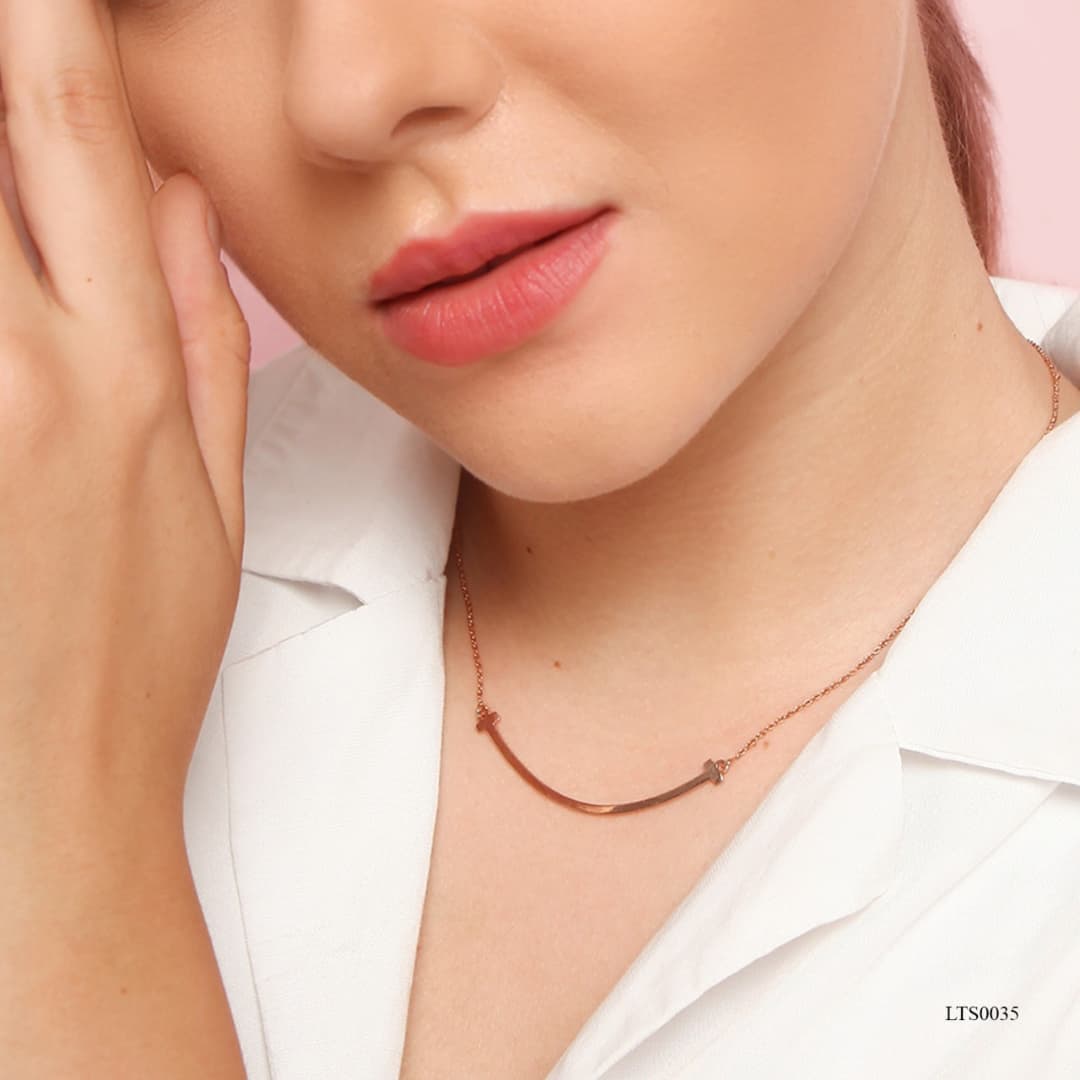 kalung liontin emas