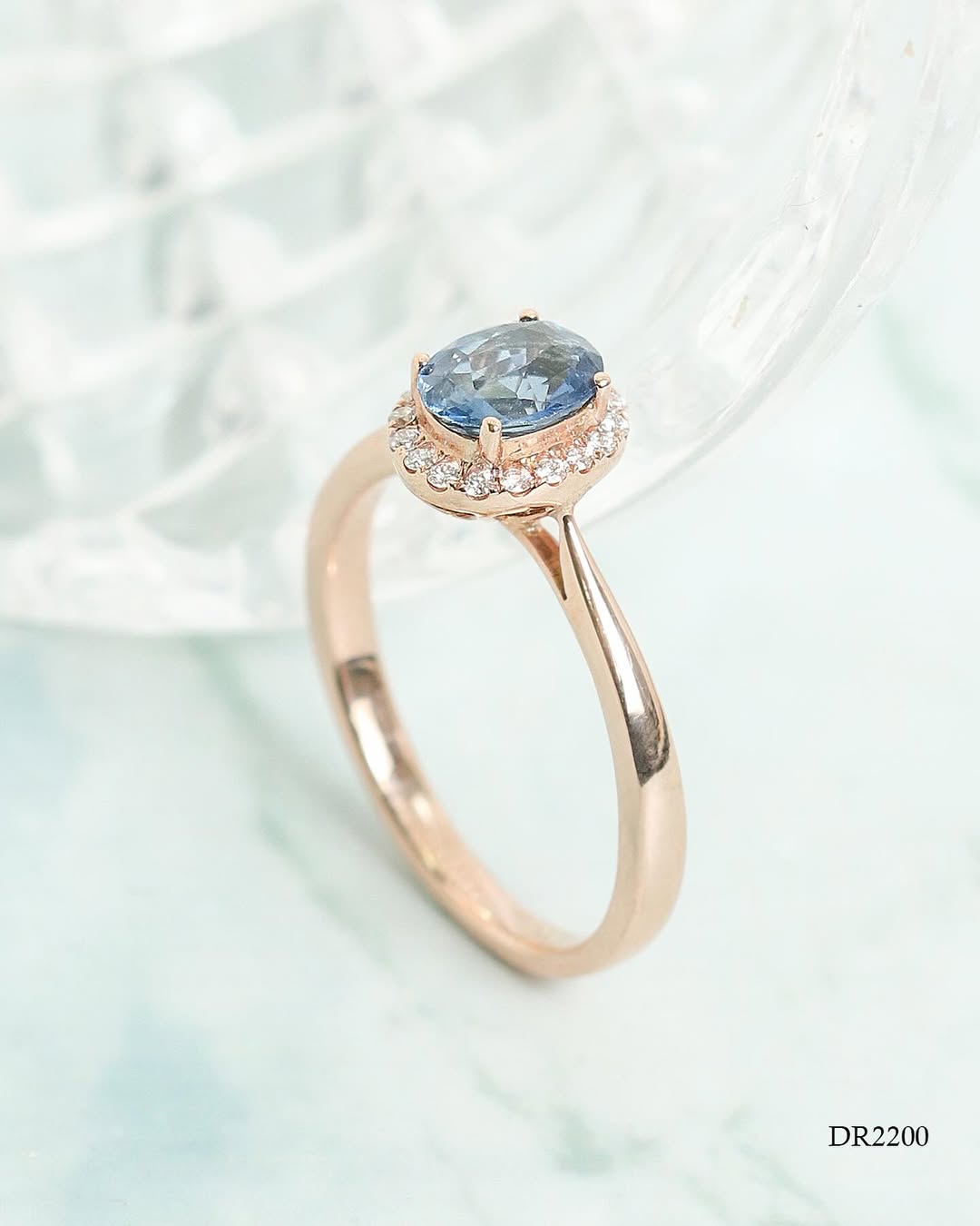 Cincin Berlian dengan Blue Sapphire – Elegan & Penuh Makna (DR2200)