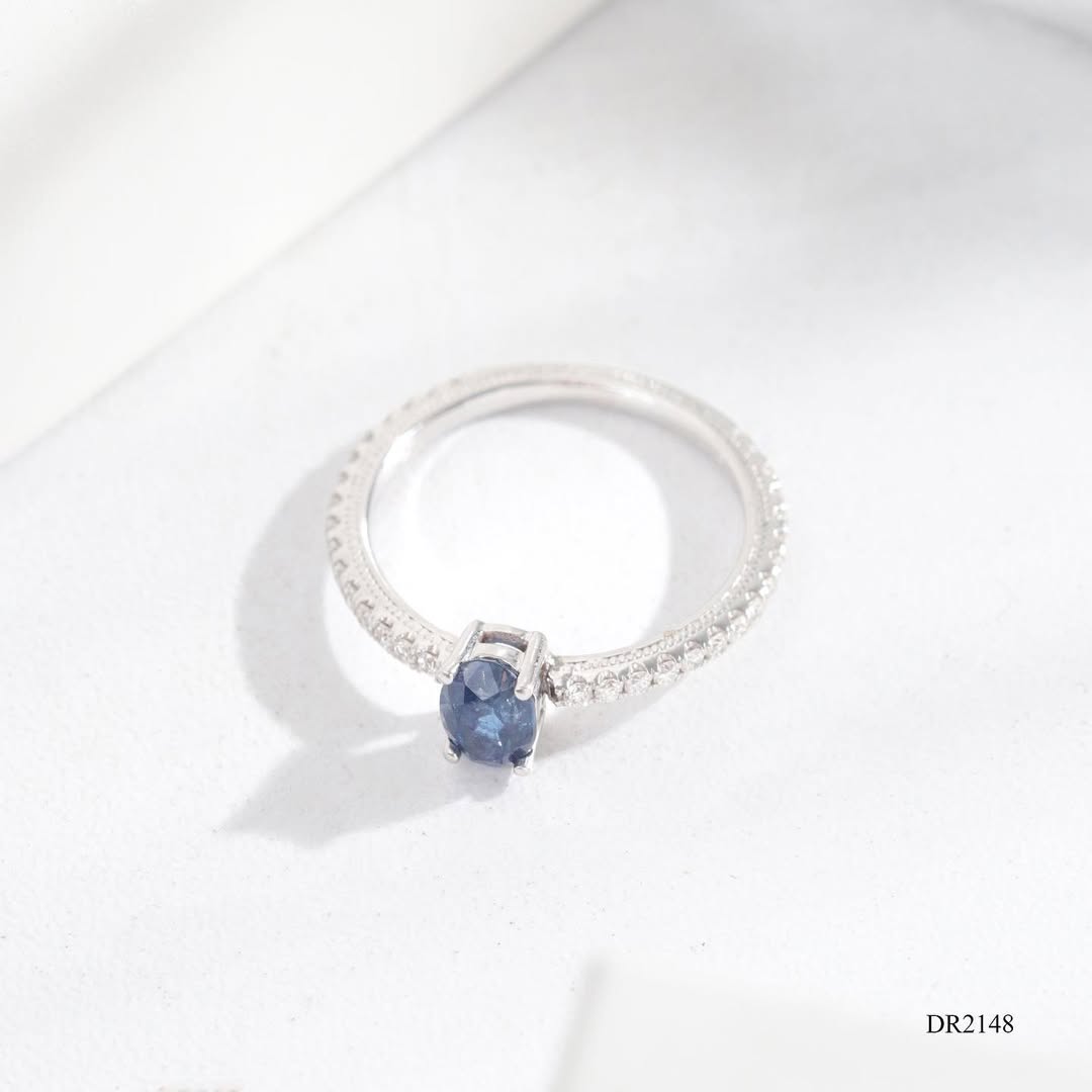 cincin safir biru minimalis modern