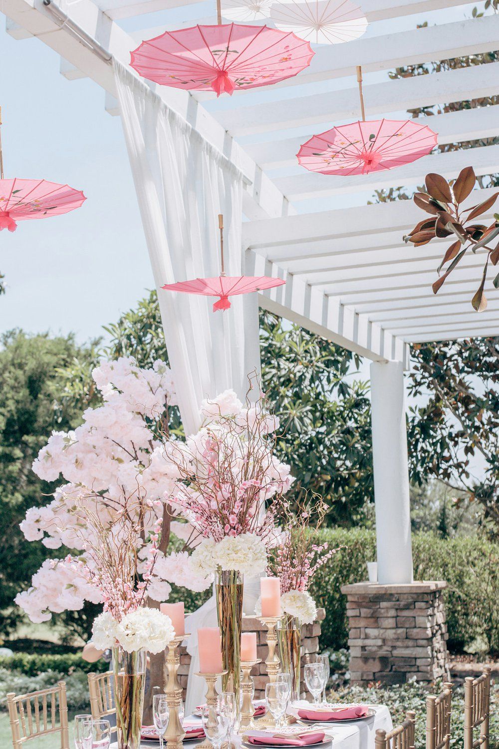 inspirasi dekorasi pernikahan ala disney mulan