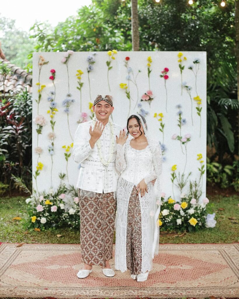 Konsep Pernikahan Sederhana namun Elegan