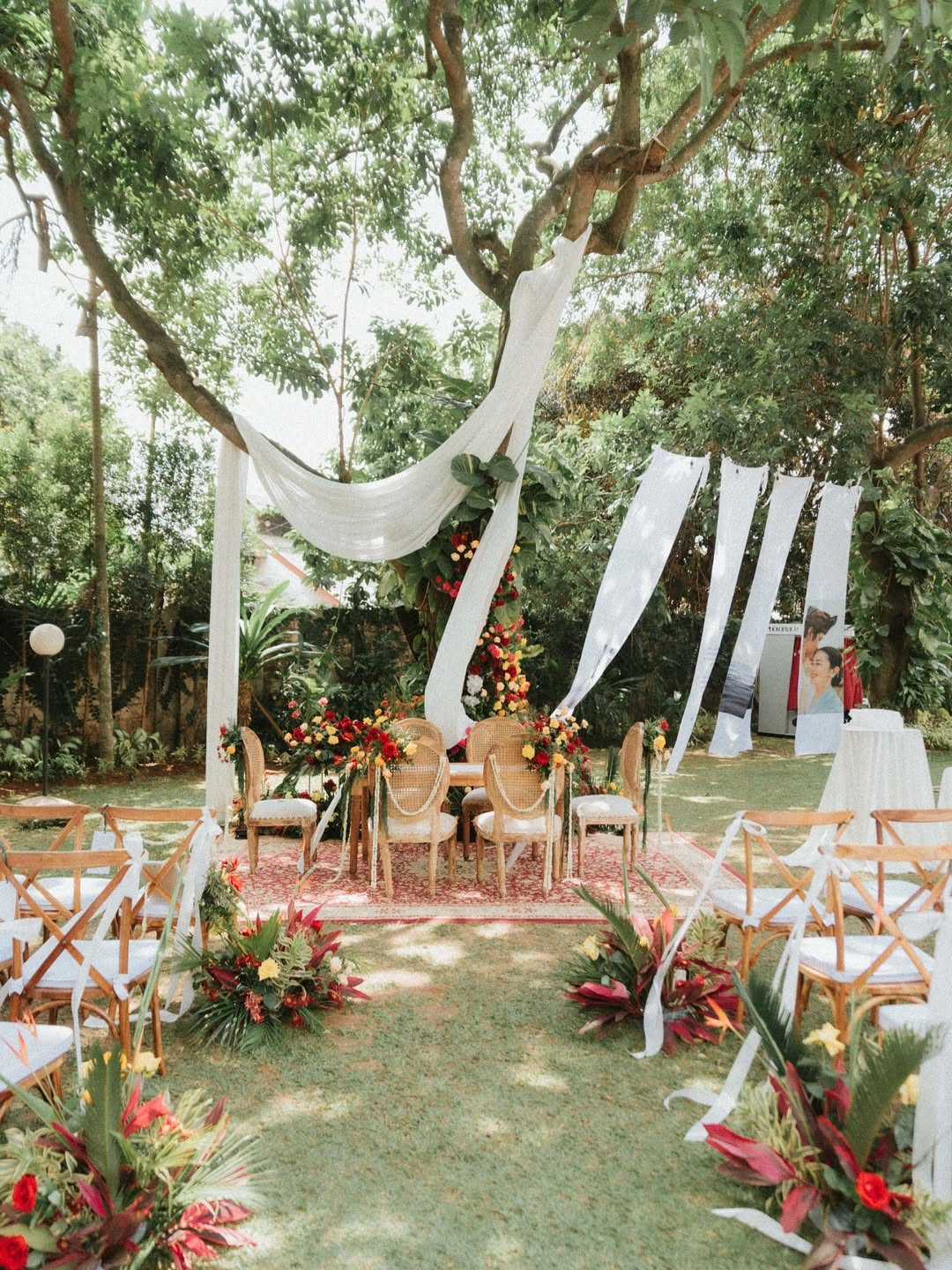 dekorasi bertema rustic dengan sentuhan kayu