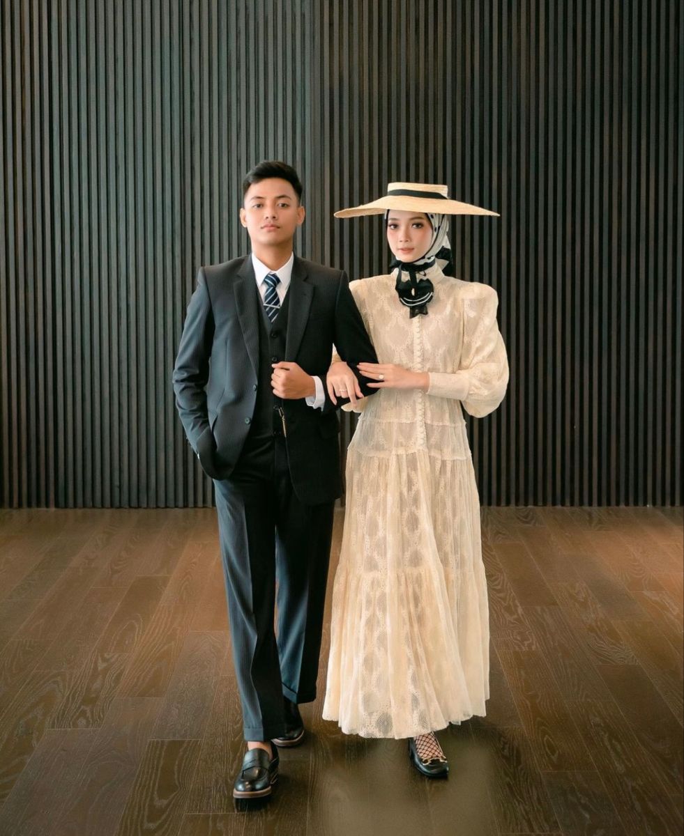 busana prewedding vintage klasik
