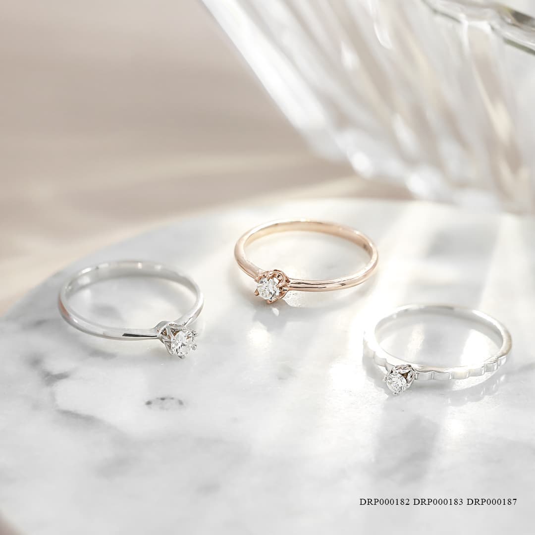 cincin tunangan berlian minimalis