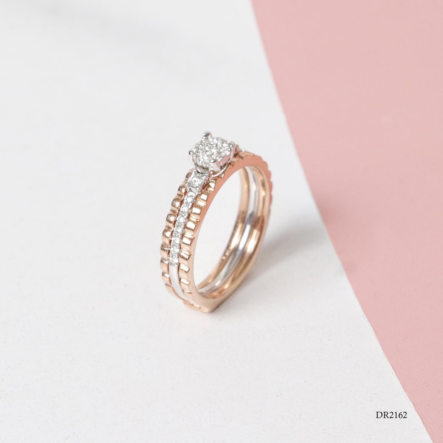 cincin tunangan glamor